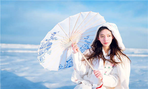 广丰试管代怀生子多少钱一个？助孕之路的费用分析与方案选择